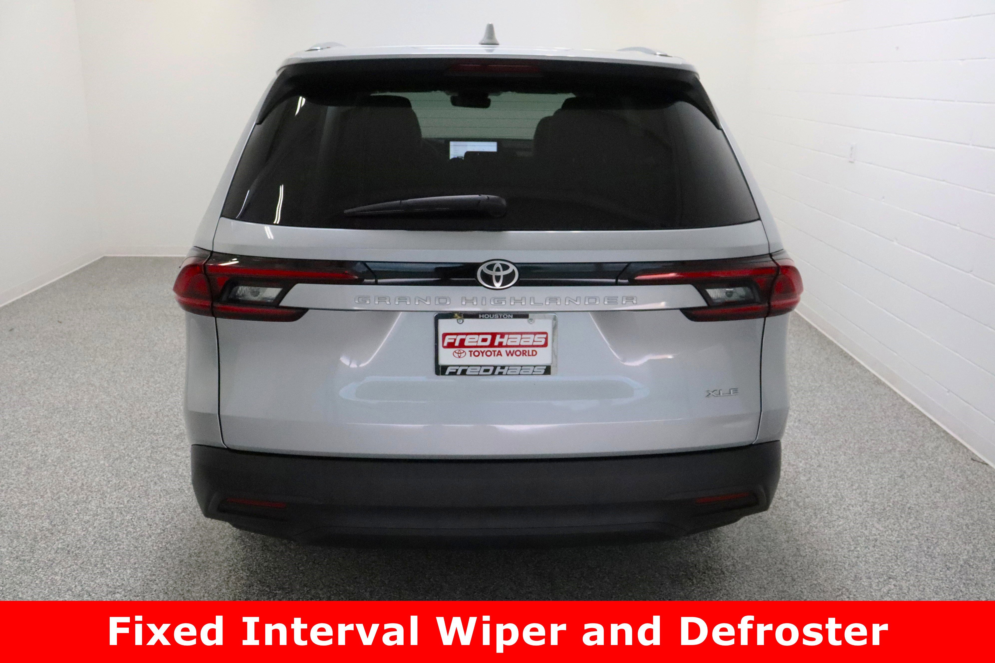 Used 2025 Toyota Grand Highlander FWD image 8