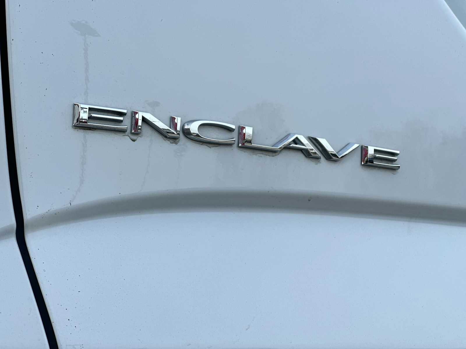 Used 2023 Buick Enclave Essence image 15