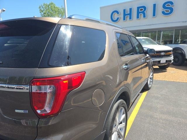 Used 2016 Ford Explorer Limited AWD/4WD image 4