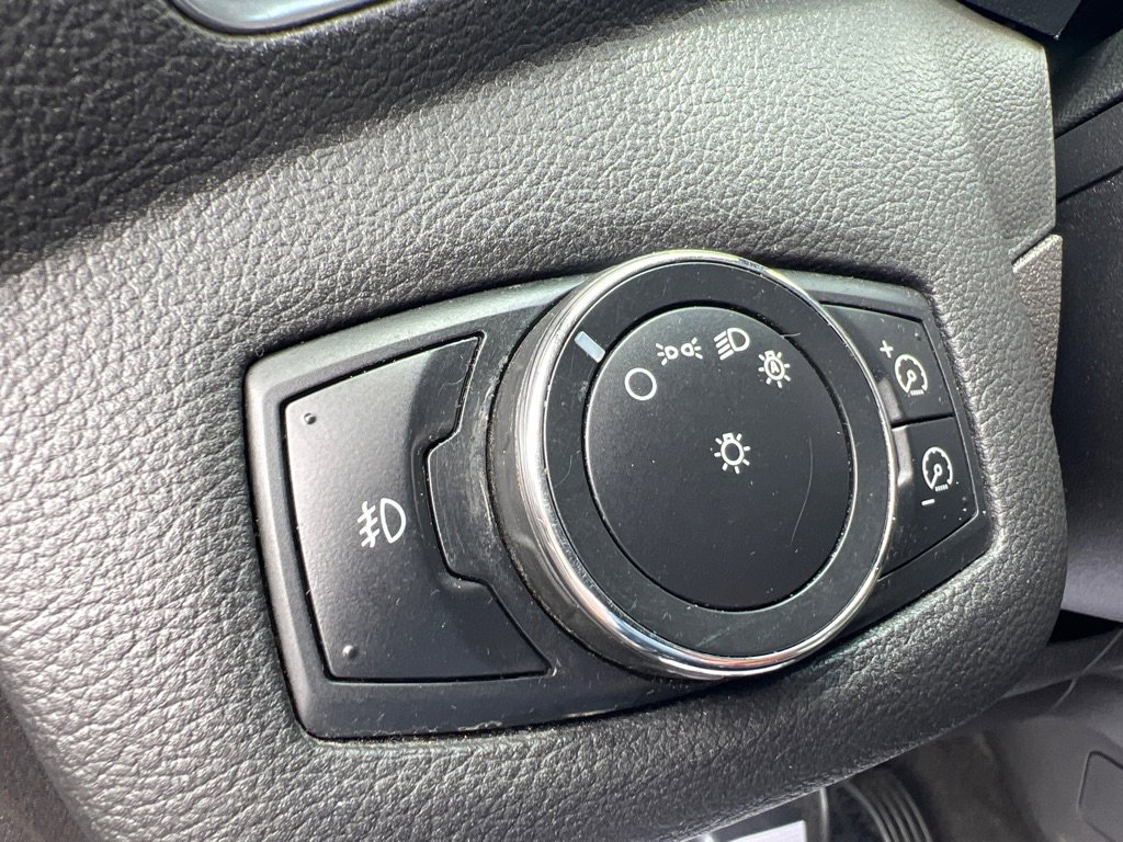 Used 2013 Ford Escape SEL image 32