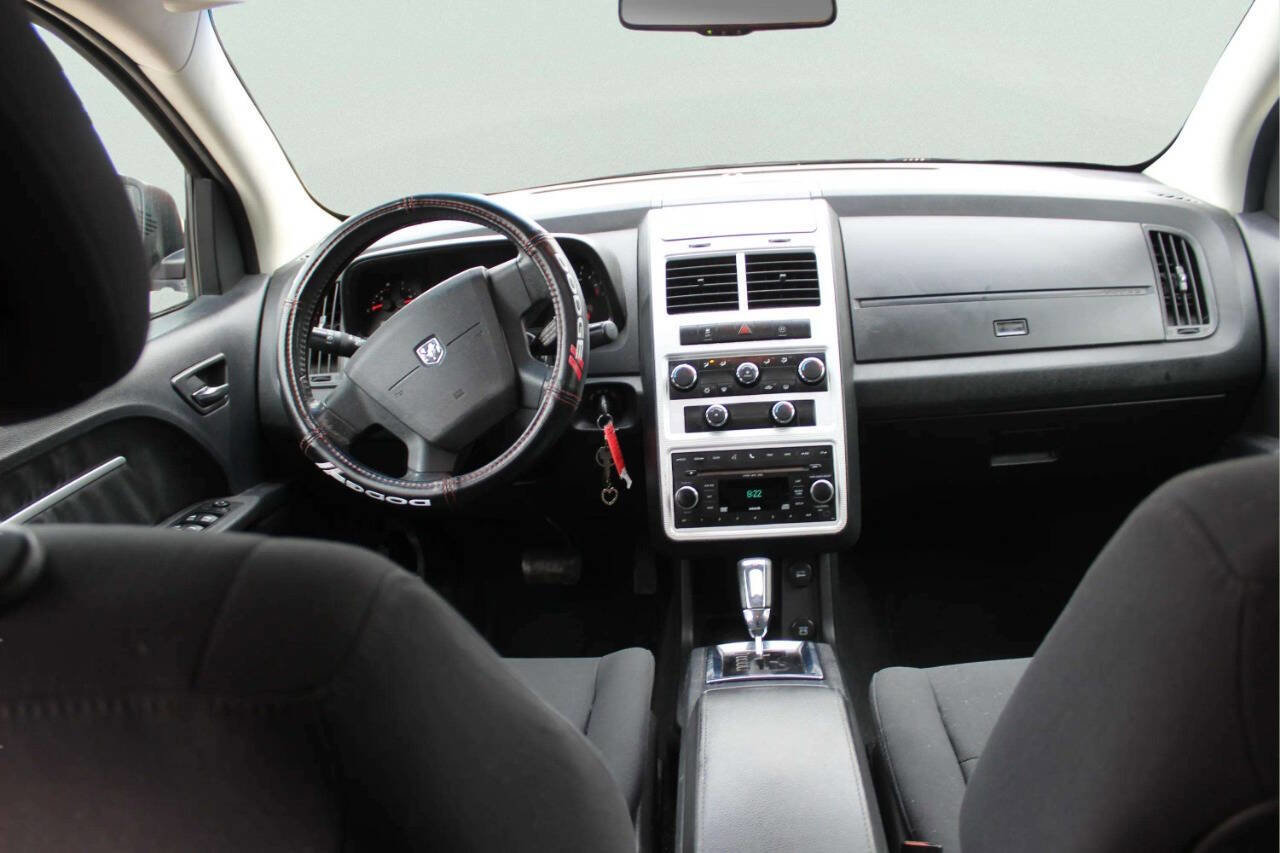 Used 2010 Dodge Journey SXT w/ Flexible Seating Group FWD image 7