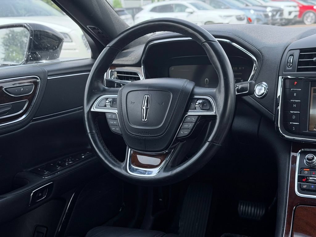 Used 2017 Lincoln Continental Select w/ Climate Package AWD/4WD image 28