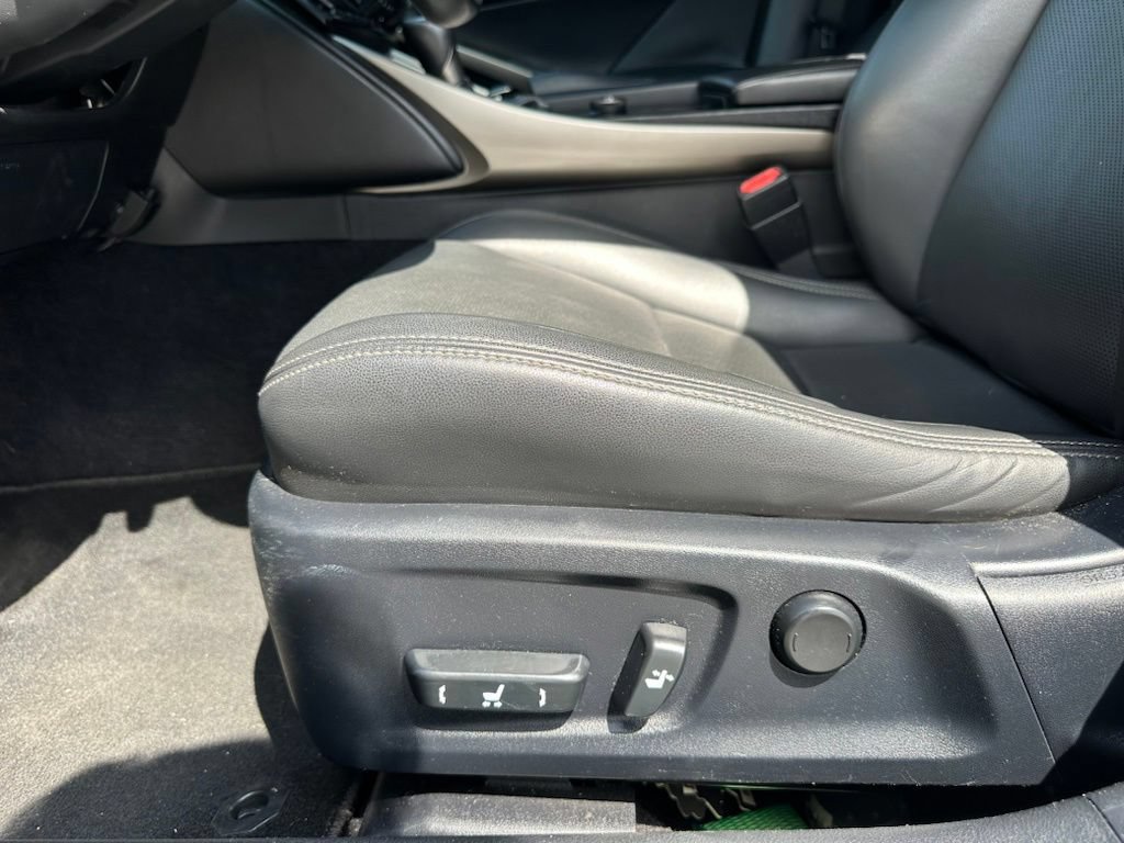 Used 2014 Lexus IS 350 w/ Navigation Package RWD image 11