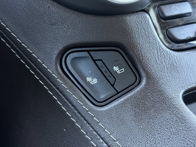 Used 2020 Chevrolet Suburban LT AWD/4WD image 19