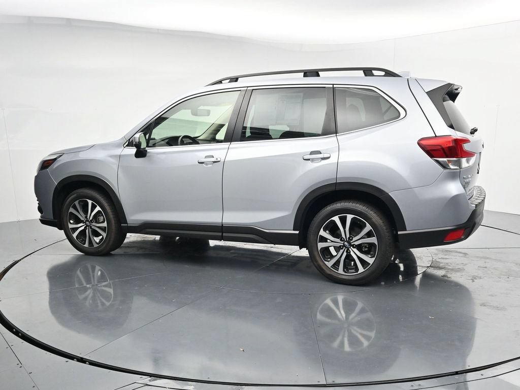 Used 2023 Subaru Forester Limited w/ Popular Package #2 AWD/4WD image 5