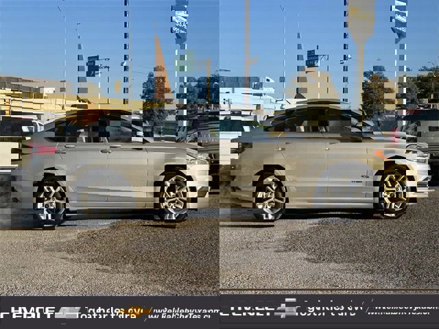 Used 2018 Ford Fusion S image 4