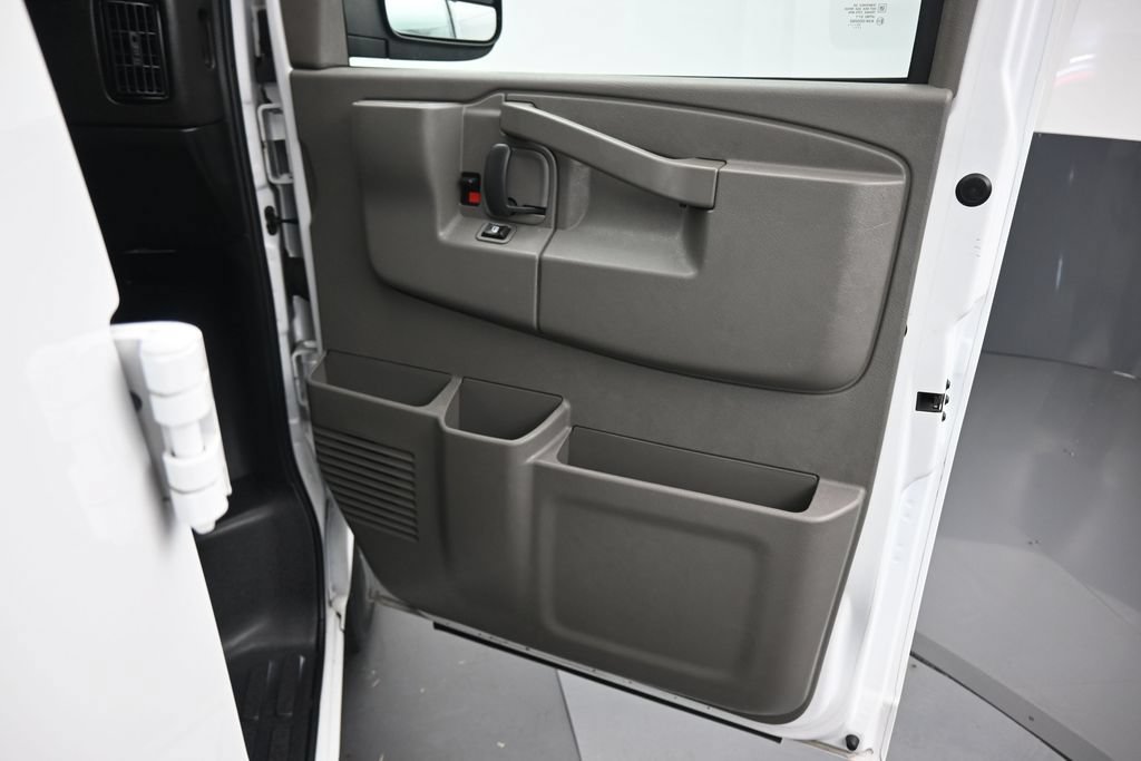Used 2023 Chevrolet Express 3500 LS RWD image 37