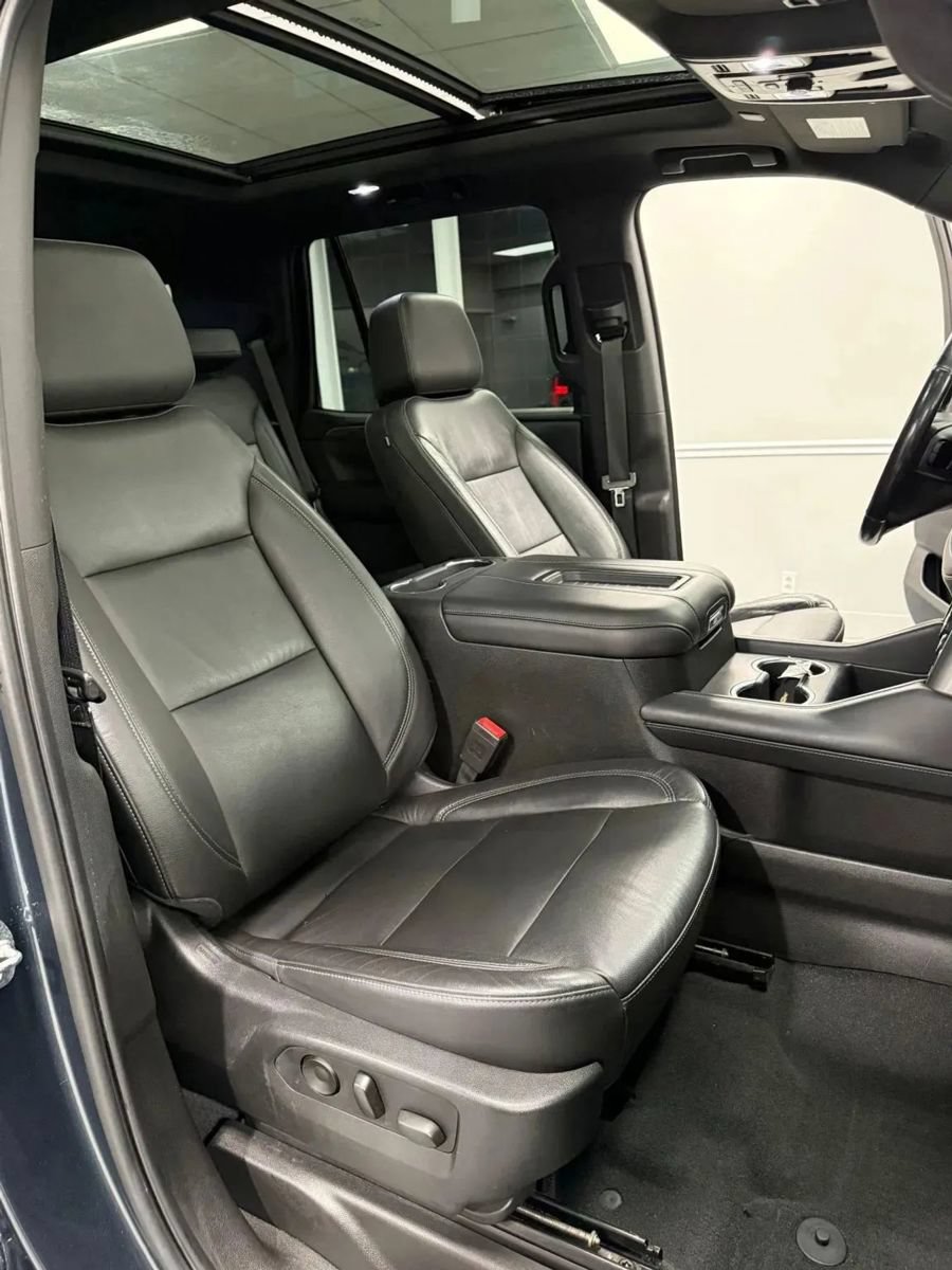 Used 2021 Chevrolet Tahoe LT w/ LT Signature Package AWD/4WD image 10