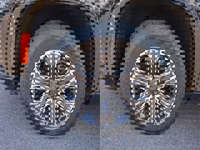 Used 2023 Jeep Wagoneer L Series II image 9