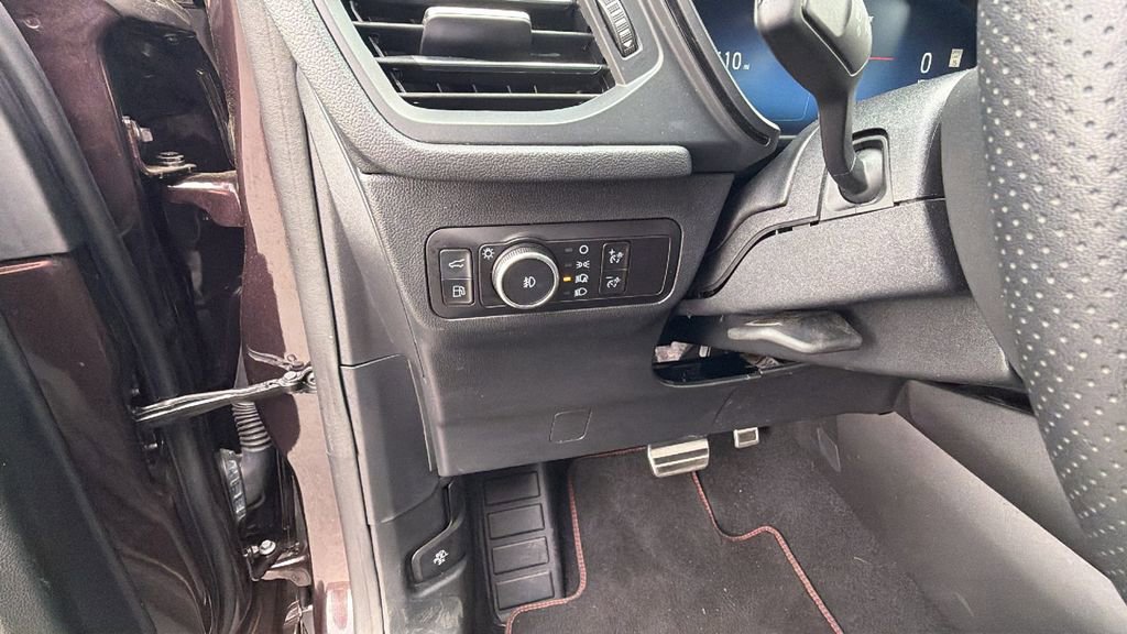 Used 2023 Ford Escape ST-Line Select w/ Tech Pack #2 image 31