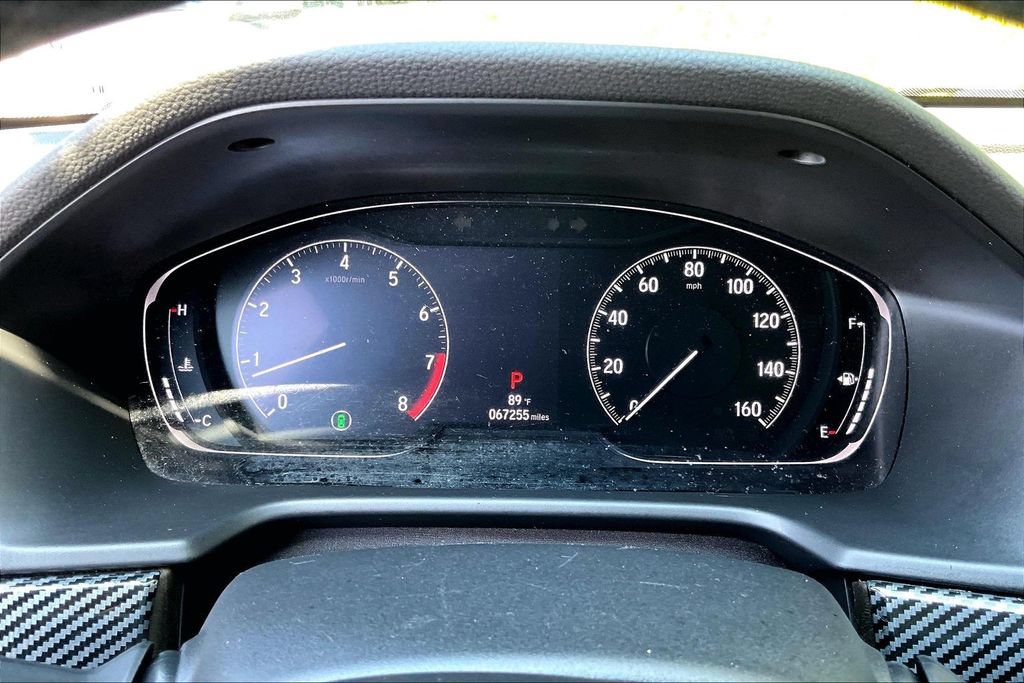 Used 2018 Honda Accord Touring image 12