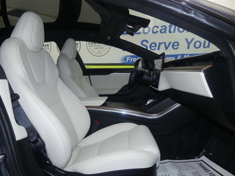 Used 2022 Tesla Model S image 7