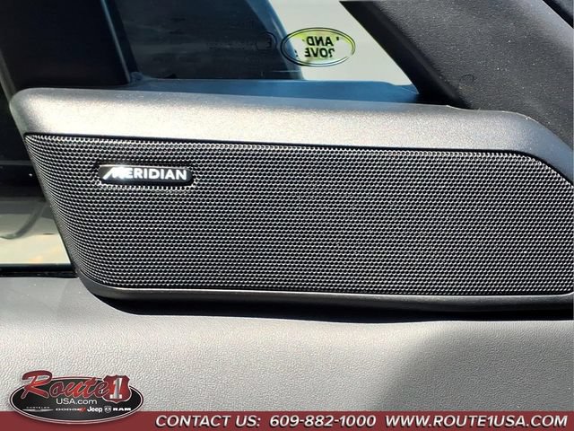 Used 2025 Land Rover Range Rover Sport SE AWD/4WD image 23