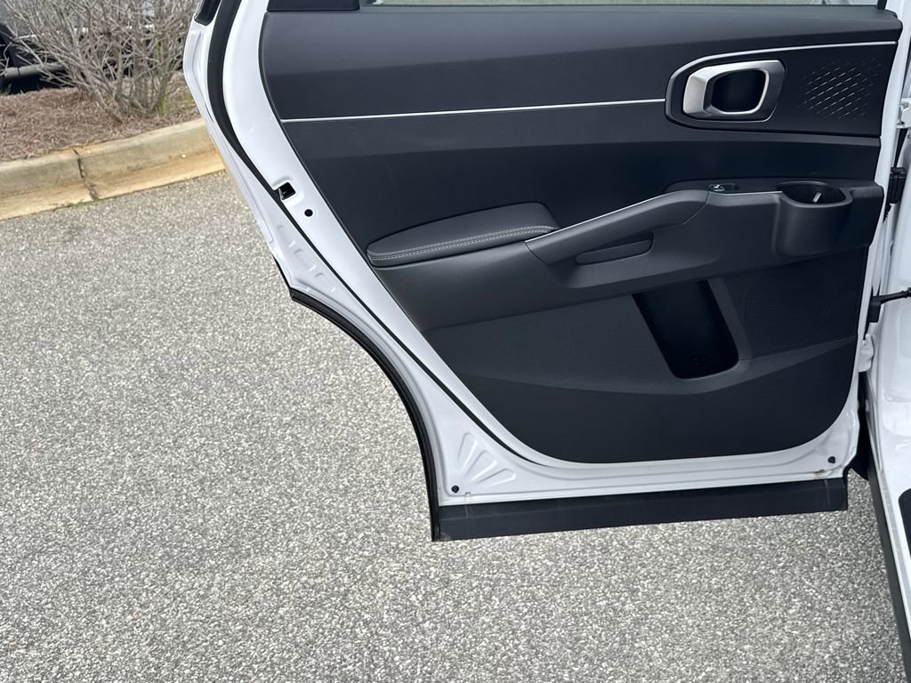 New 2025 Kia Sorento LX image 21