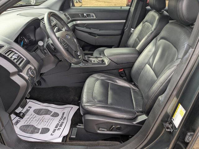 Used 2016 Ford Explorer XLT w/ Equipment Group 202A image 15