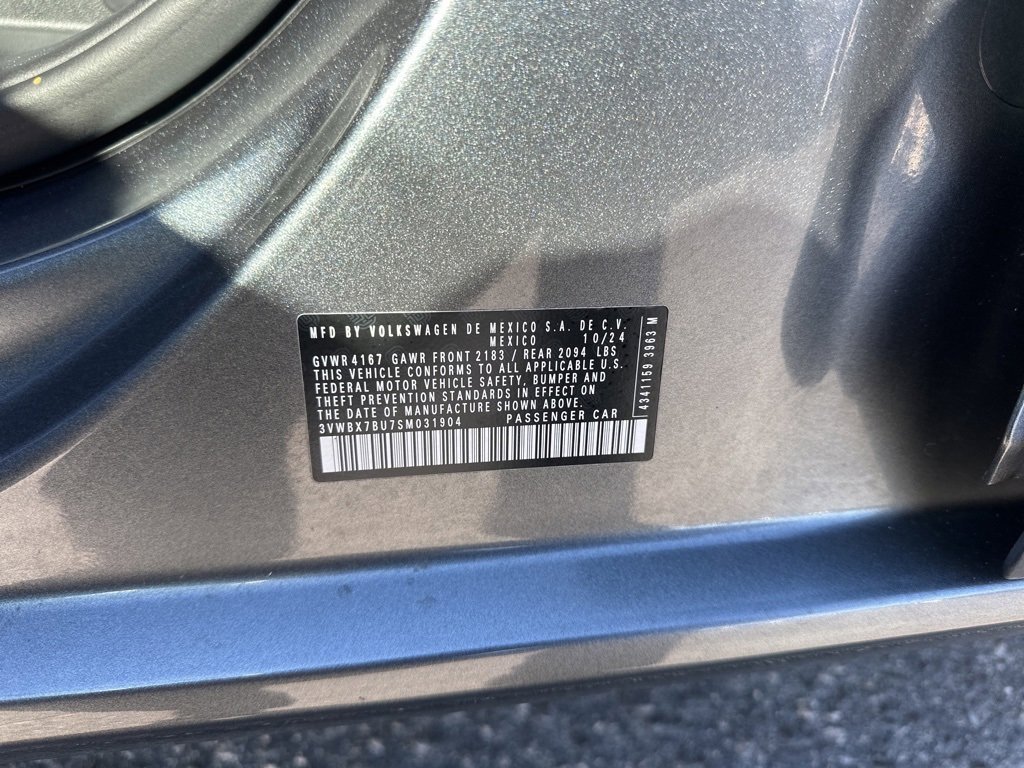 Used 2025 Volkswagen Jetta Sport image 31