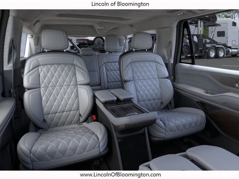 New 2026 Lincoln Navigator L Black Label w/ Black Label Special Edition AWD/4WD image 14