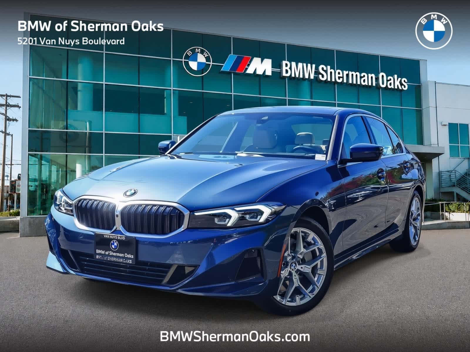 Used 2026 BMW 330i Sedan w/ Premium Package RWD image 1