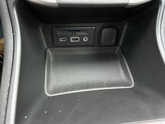 Used 2023 GMC Terrain AT4 image 22