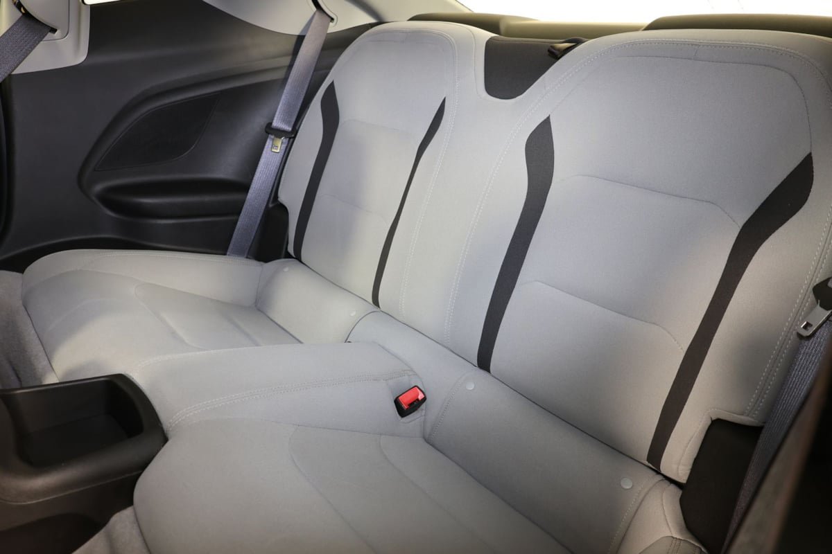 Used 2017 Chevrolet Camaro LT w/ RS Package RWD image 9