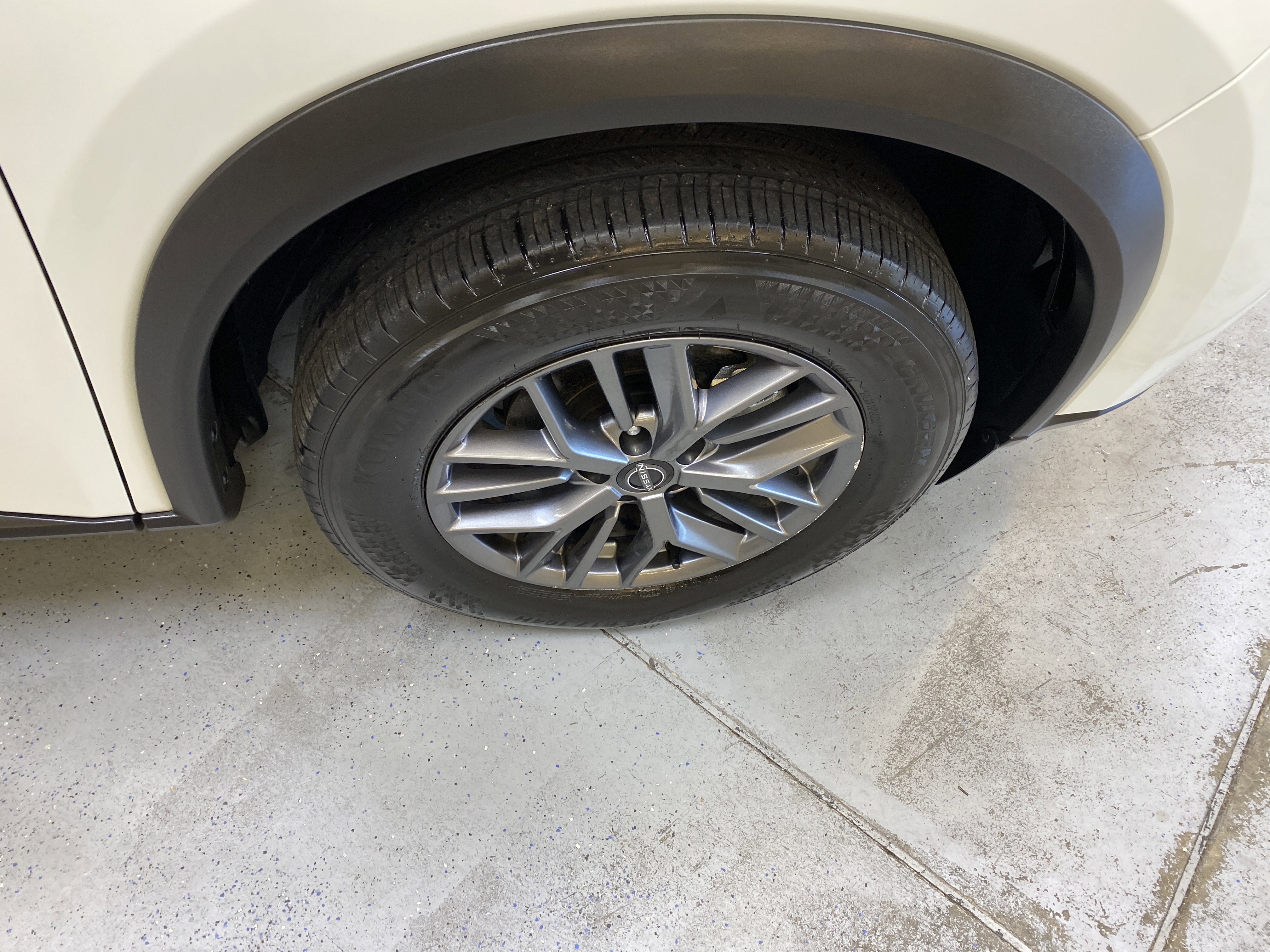 Used 2024 Nissan Rogue S image 14