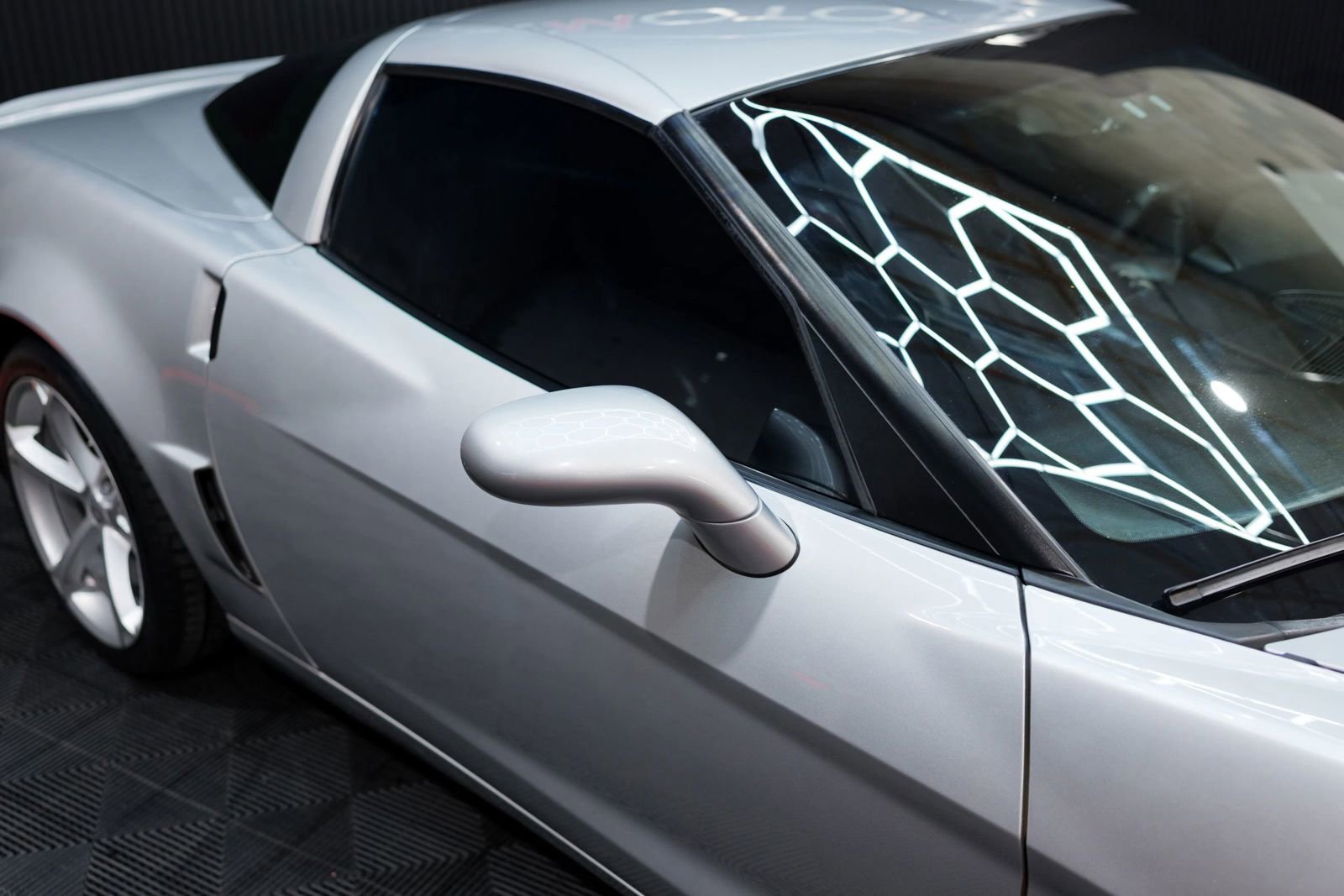 Used 2010 Chevrolet Corvette Grand Sport image 7