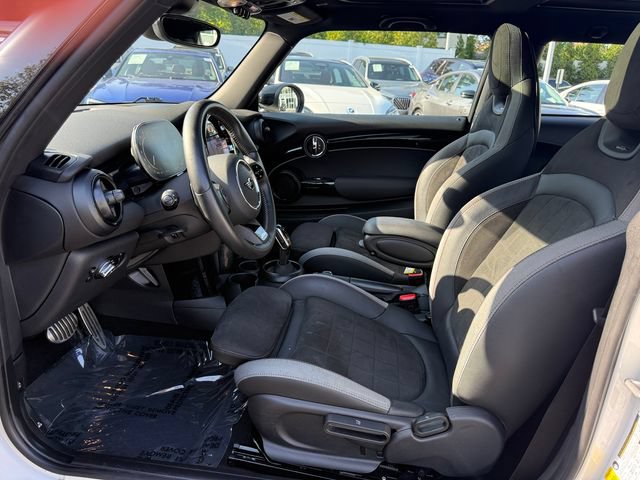 Used 2024 MINI Cooper John Cooper Works w/ Signature Upholstery Package FWD image 17