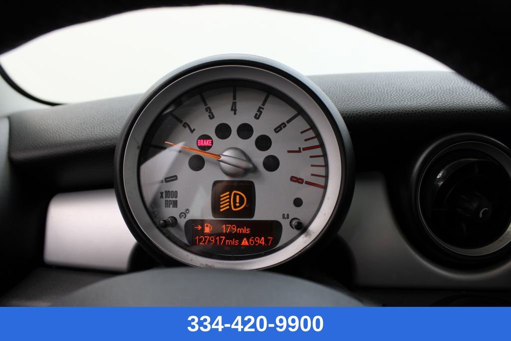 Used 2010 MINI Cooper Clubman Hardtop image 9