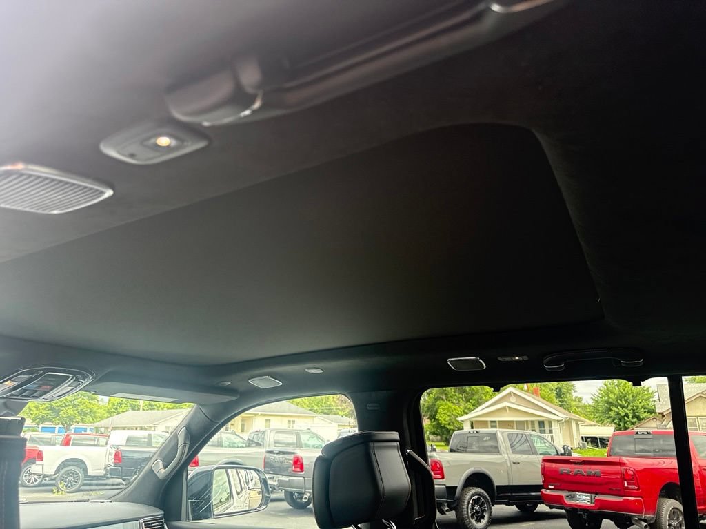New 2026 Jeep Grand Wagoneer L Summit AWD/4WD image 20