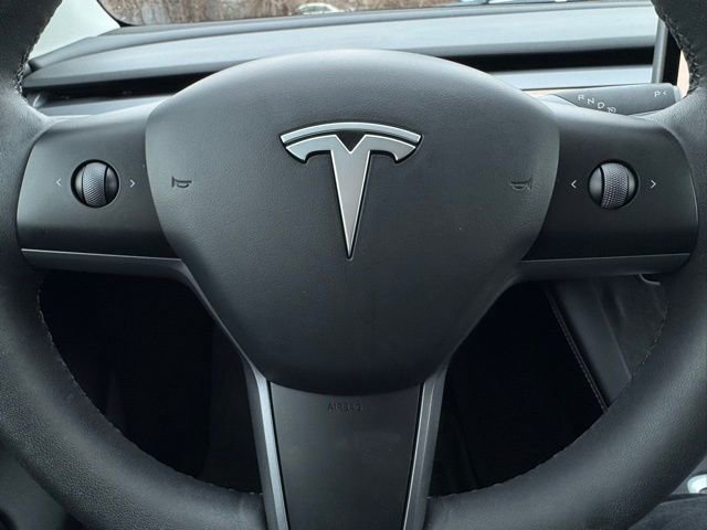 Used 2023 Tesla Model Y Long Range image 13