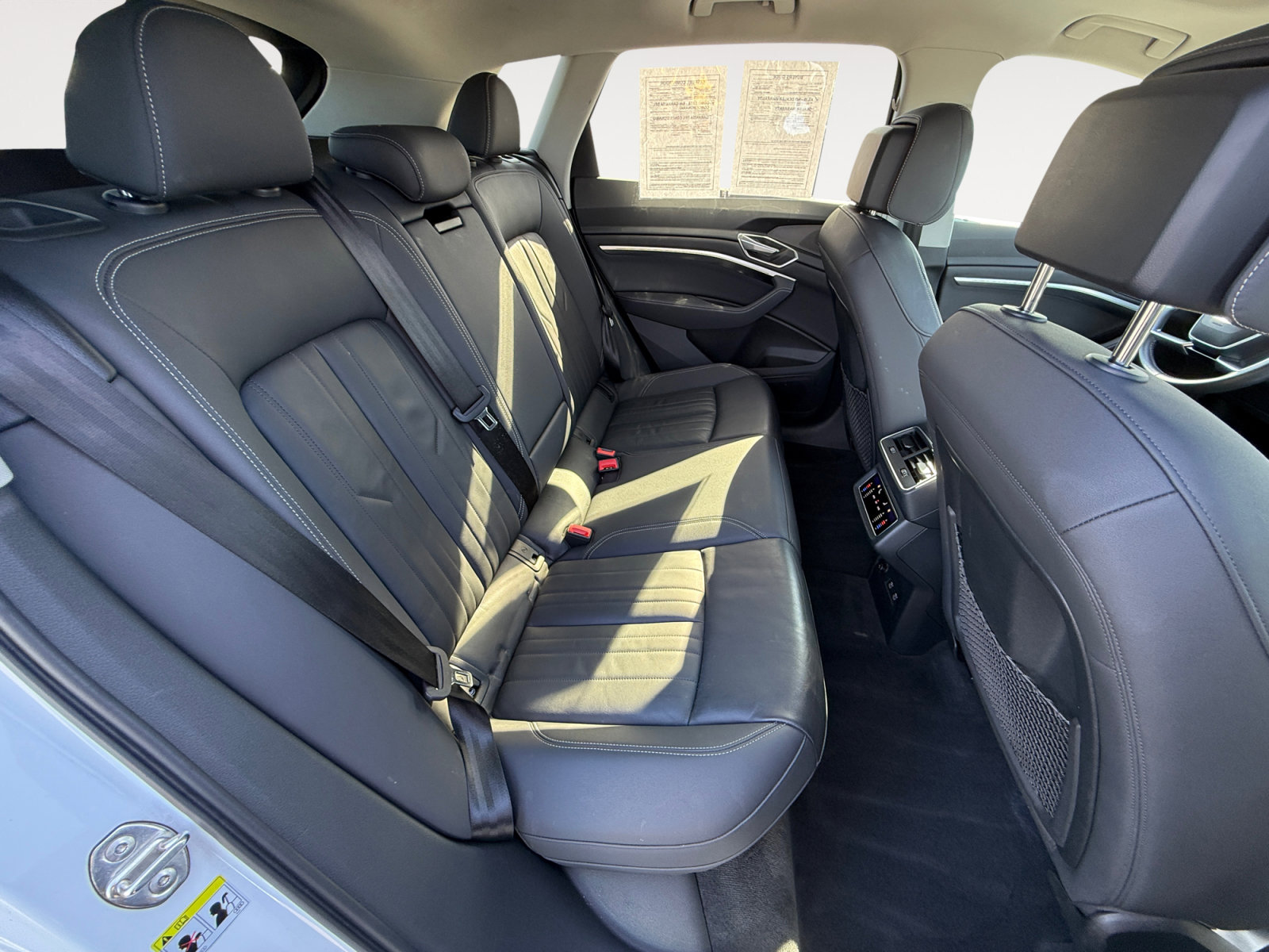 Used 2021 Audi e-tron Premium w/ Convenience Plus Package image 18