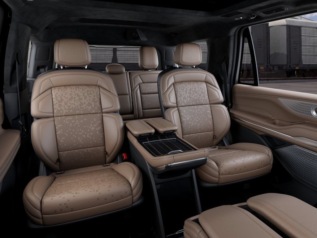 New 2027 Lincoln Navigator Black Label AWD/4WD image 11