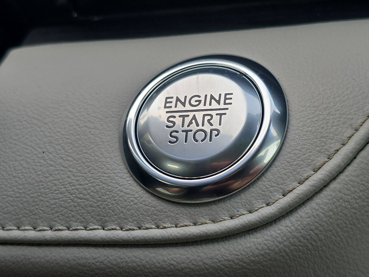 Used 2024 Lincoln Nautilus Reserve AWD/4WD image 19