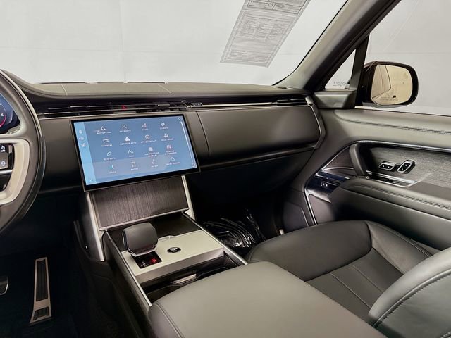Certified 2024 Land Rover Range Rover Long Wheelbase SE AWD/4WD image 26