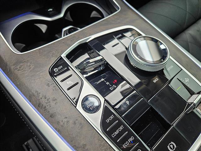 Certified 2024 BMW X7 xDrive40i image 14