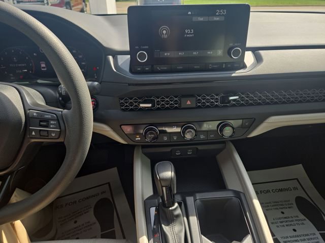 Used 2024 Honda Accord EX image 17