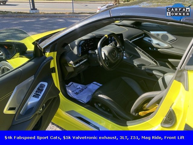 Used 2022 Chevrolet Corvette Stingray Premium Conv w/ Z51 Performance Package image 19