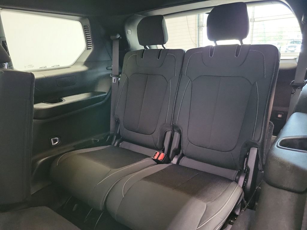 Used 2024 Jeep Grand Cherokee L Laredo AWD/4WD image 22