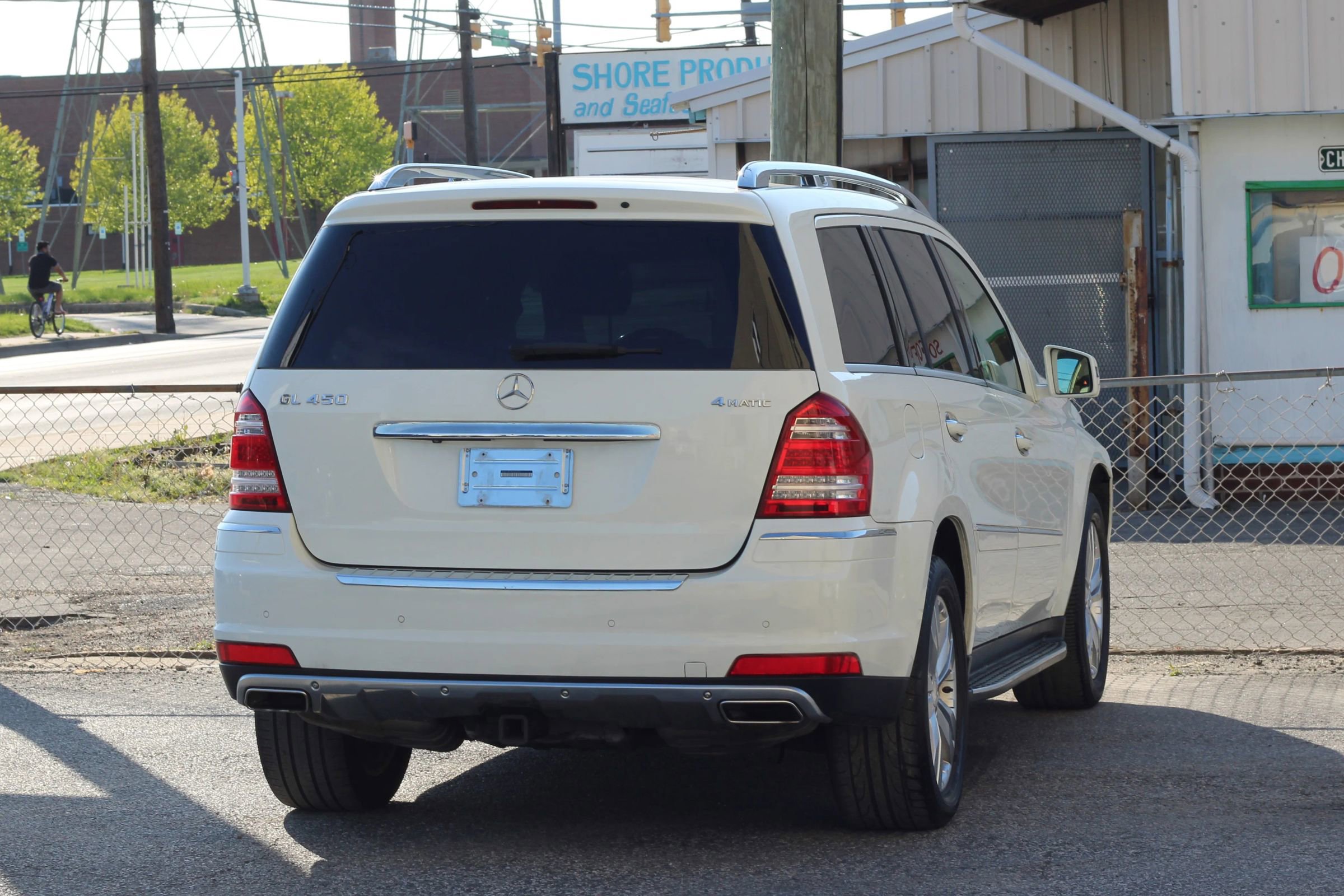 Used 2011 Mercedes-Benz GL 450 4MATIC image 8