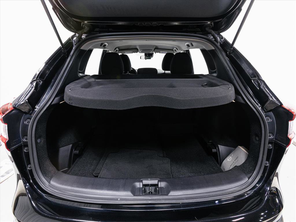 Used 2021 Nissan Rogue Sport S image 9