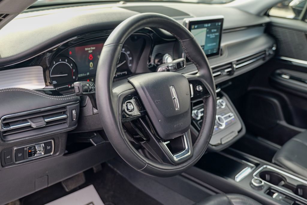 Used 2022 Lincoln Corsair AWD w/ Equipment Group 101A image 19