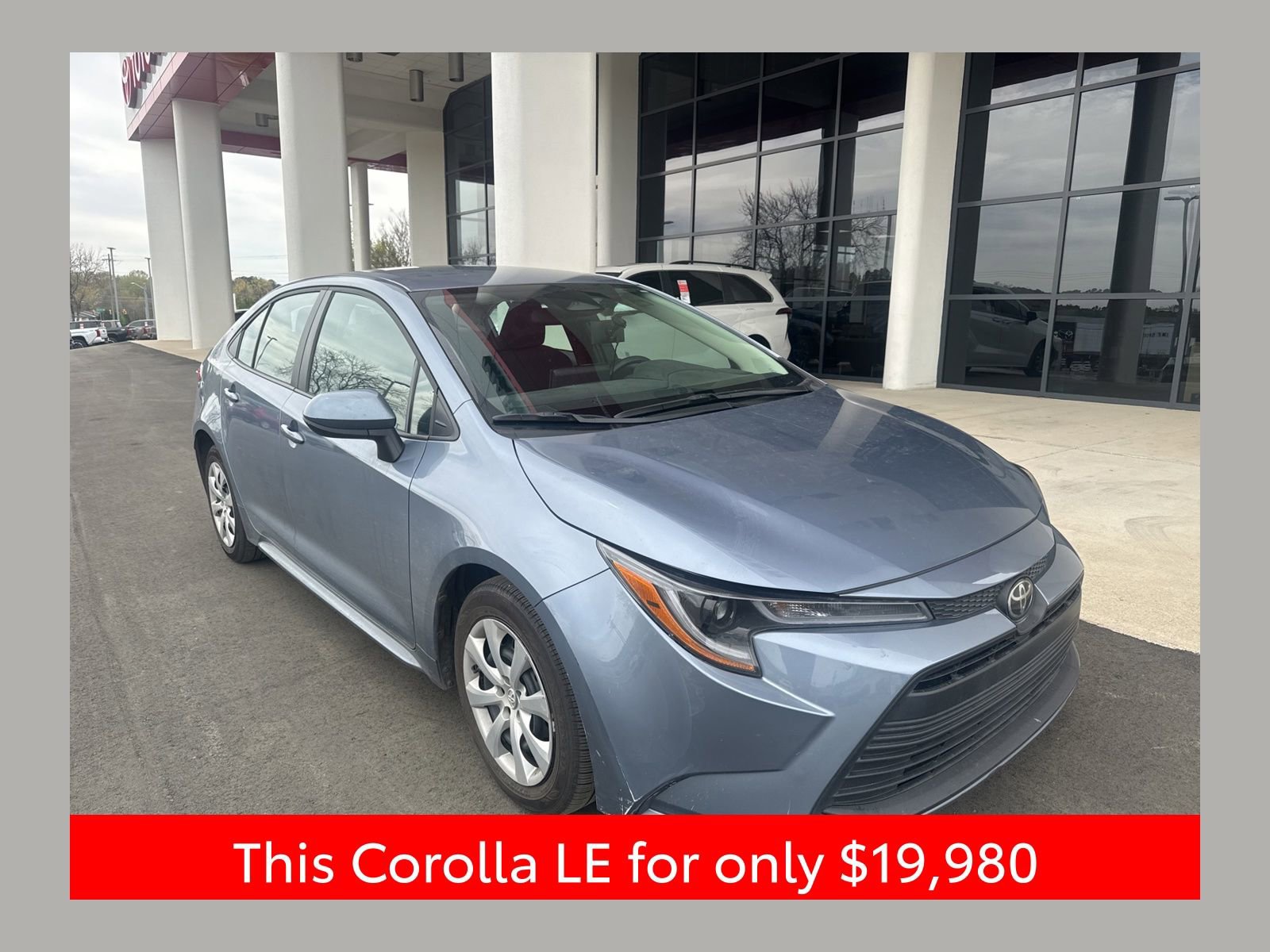 Used 2023 Toyota Corolla LE image 1