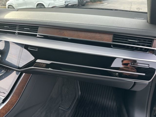 Used 2024 Audi A8 L 3.0T w/ Comfort Plus Package image 35