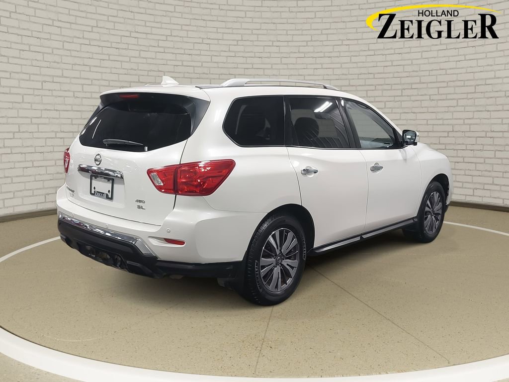 Used 2019 Nissan Pathfinder SL image 5