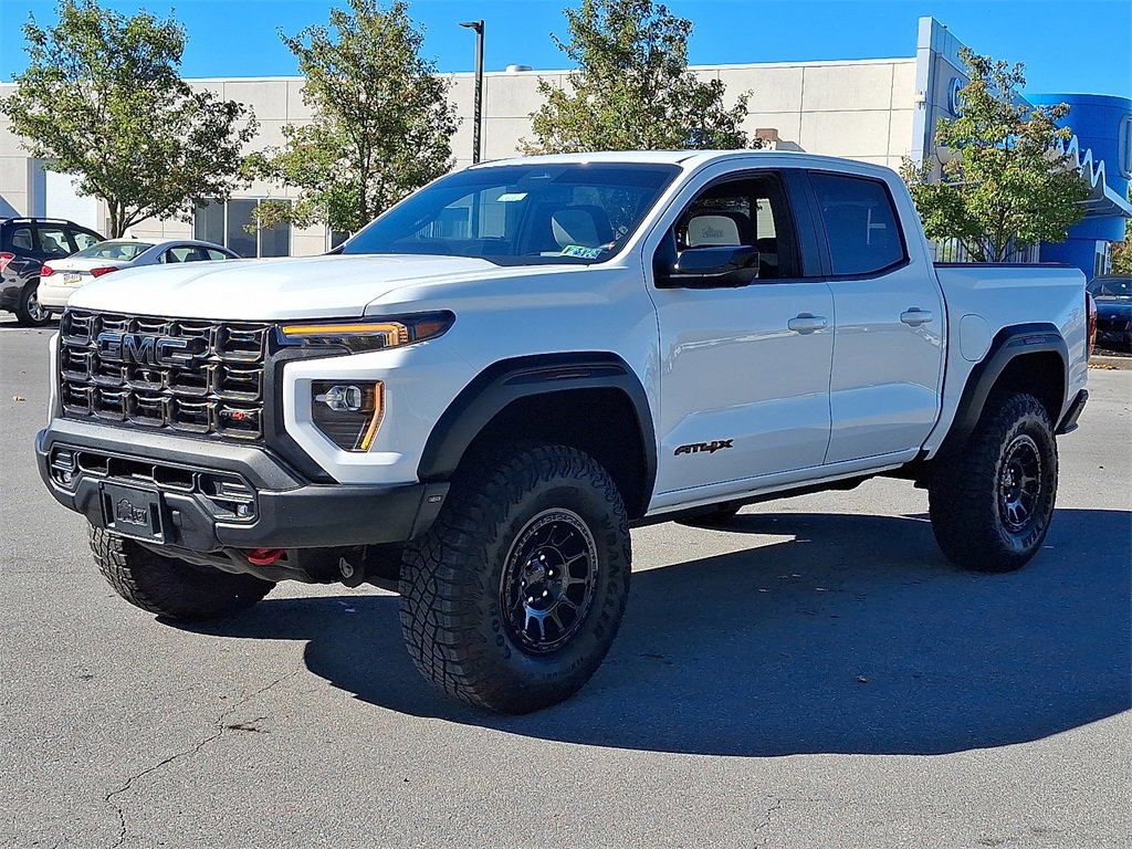 Used 2024 GMC Canyon AT4X w/ AT4X AEV Edition image 6