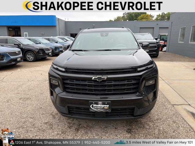 Used 2026 Chevrolet Traverse LT w/ Enhanced Driving Package AWD/4WD image 2