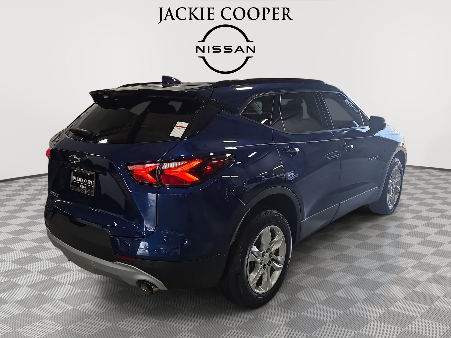 Used 2022 Chevrolet Blazer LT FWD image 5