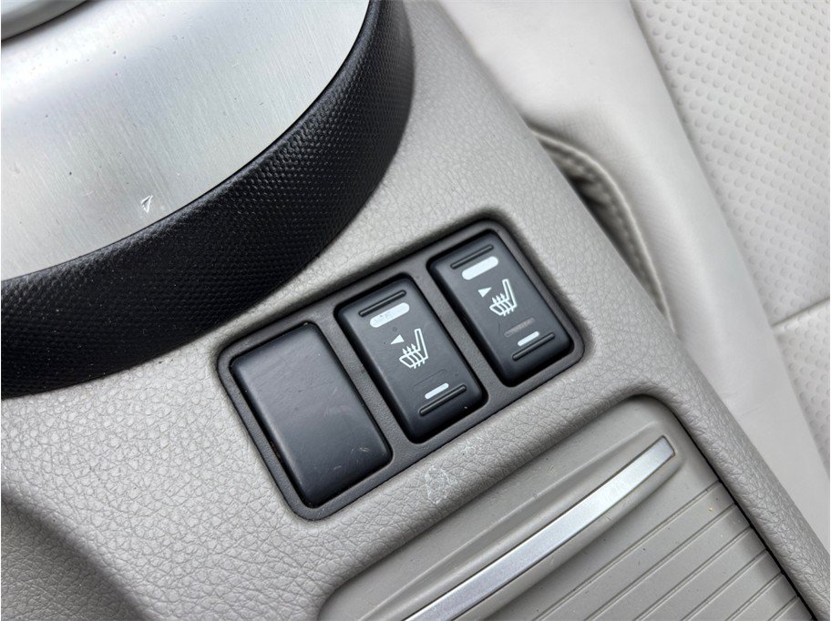 Used 2009 Nissan 350Z Touring RWD image 26