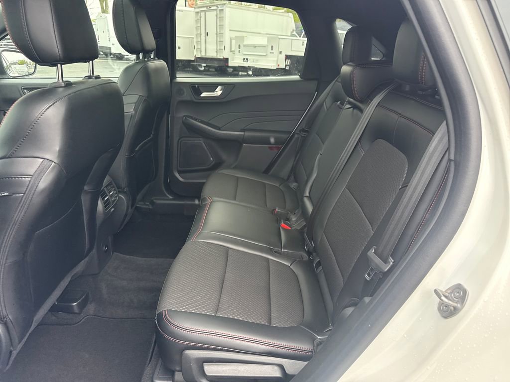 Used 2024 Ford Escape ST-Line Select w/ Tech Pack #2 AWD/4WD image 17
