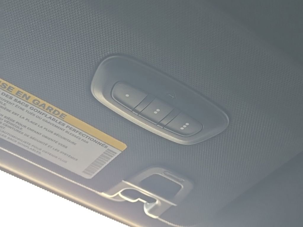 Used 2024 Jeep Grand Cherokee L Limited w/ Luxury Tech Group II AWD/4WD image 34